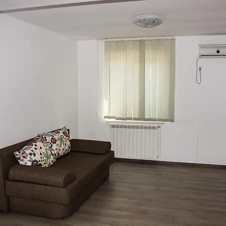 Apartment Motilor Central 35 *